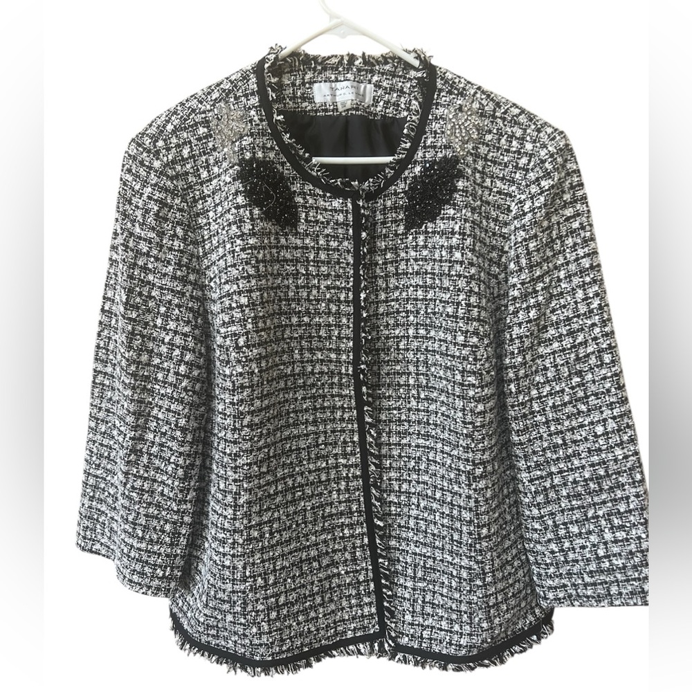 NWT Tahari Plus Size Women's Black and White Tweed Jacket Size 22W